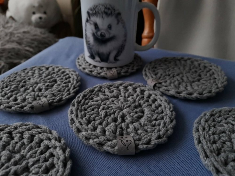 16 coasters simple