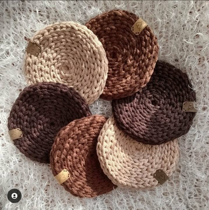 40 coasters camel cookie